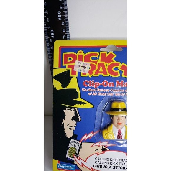 Vintage 1990 Dick Tracy Disney Clip On Magnet On Card New - Picture 3 of 4